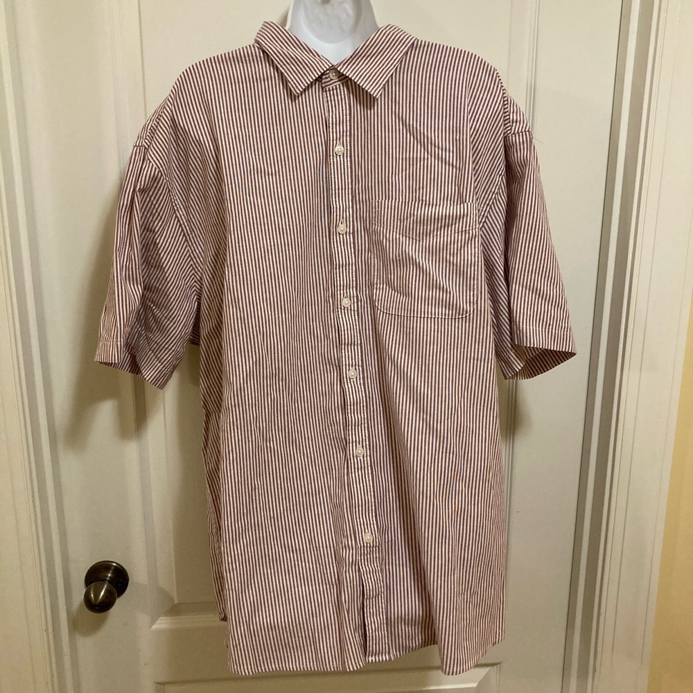 ๐2/$20 NWT Old Navy stripped button down shirt - Picture 2 of 7